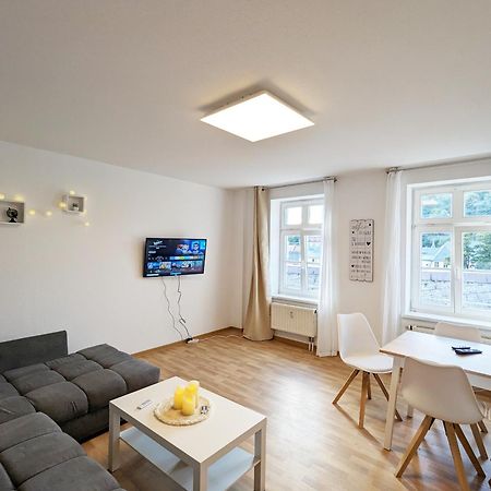 F4 - Urlaubsmagie - Grosse Wohnung Fuer Bis Zu 10 Personen 赛博尼茨 外观 照片
